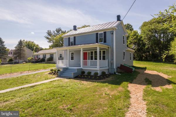 5 VIRGINIA AVE, Boyce, VA 22620