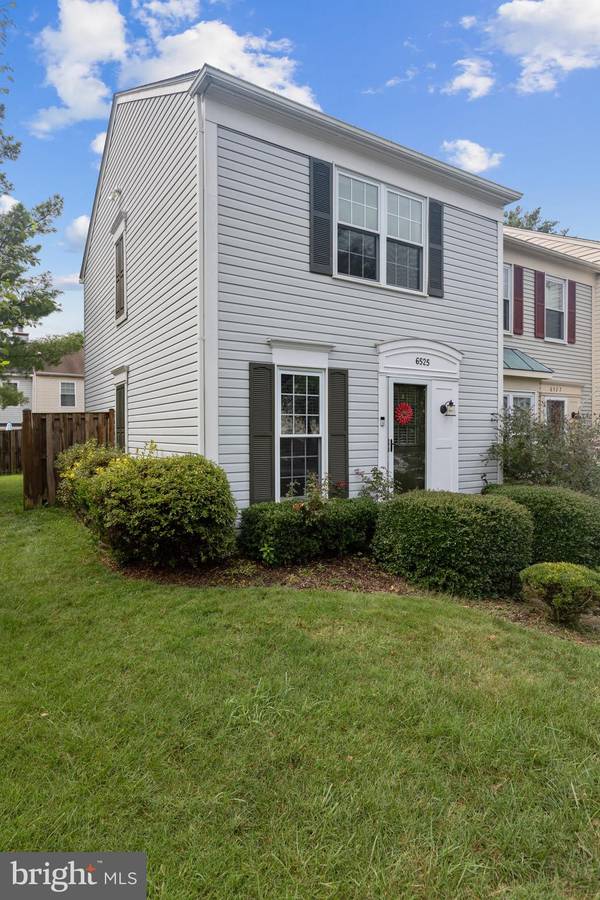 6525 OLD CARRIAGE DR, Alexandria, VA 22315