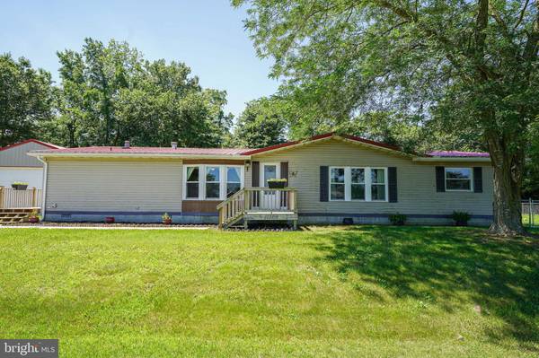 11569 GLEN CIR, Bridgeville, DE 19933