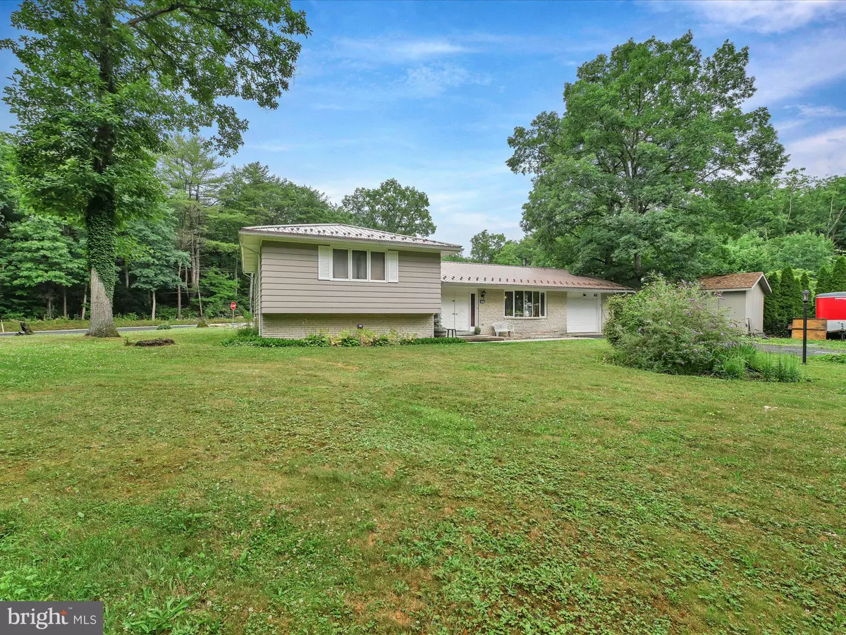 Pine Grove, PA 17963,48 ECHO LN