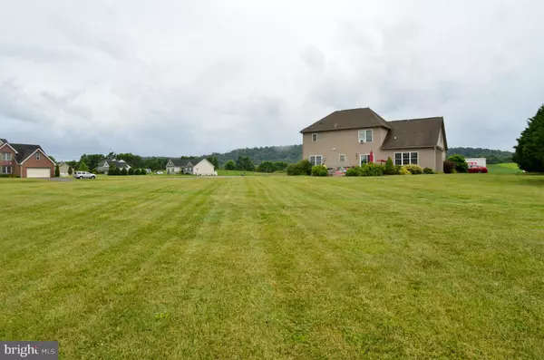 Hedgesville, WV 25427,57 CHISHOLM