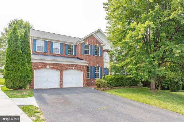 5035 WET ROCK CT, Woodbridge, VA 22193