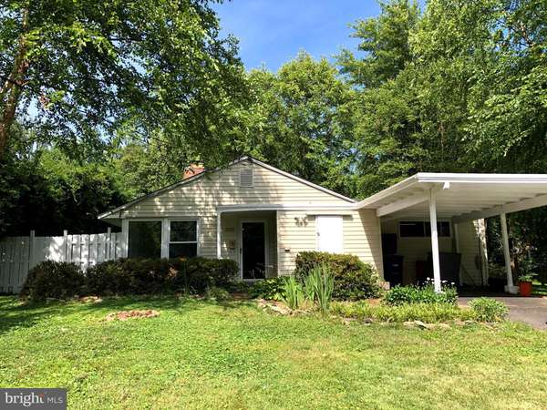 7102 OAK RIDGE RD, Falls Church, VA 22042