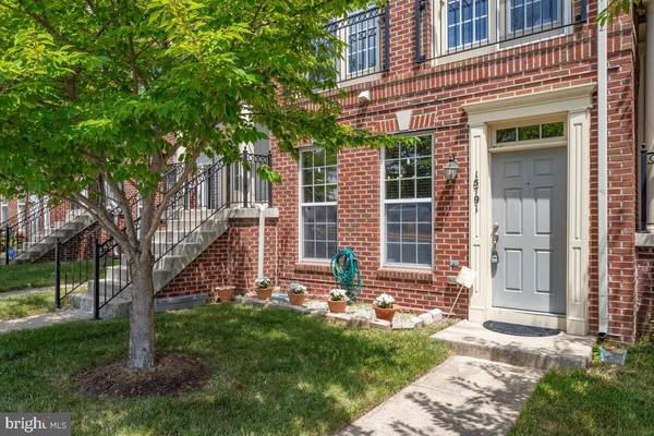 15791 JOHN DISKIN CIR, Woodbridge, VA 22191