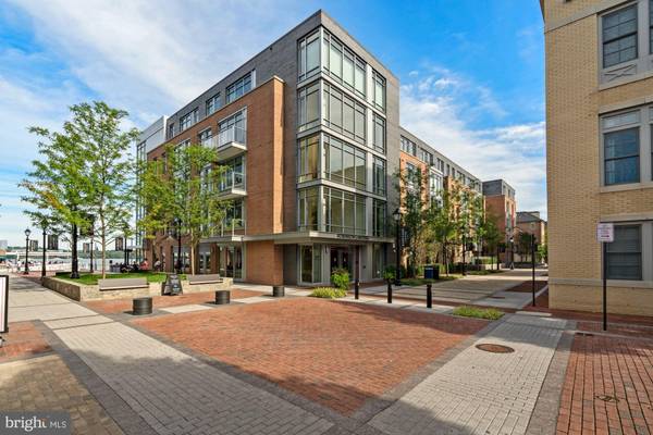 310 STRAND ST #207, Alexandria, VA 22314