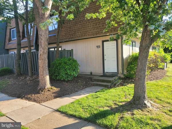 3810 MIRAMONTE PL #A, Alexandria, VA 22309