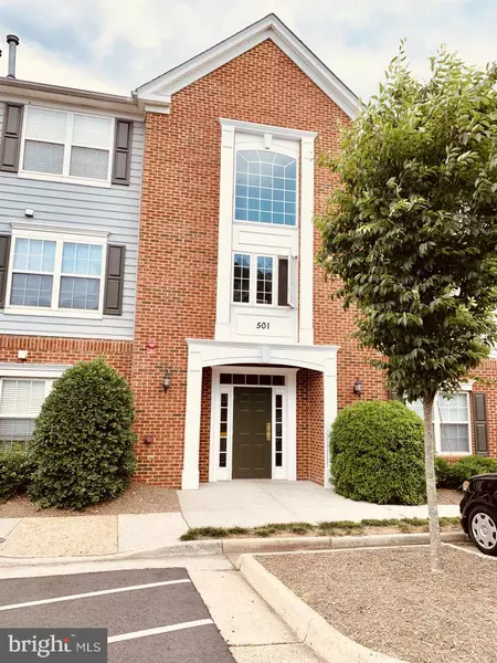 501 CONSTELLATION SQ SE #C, Leesburg, VA 20175