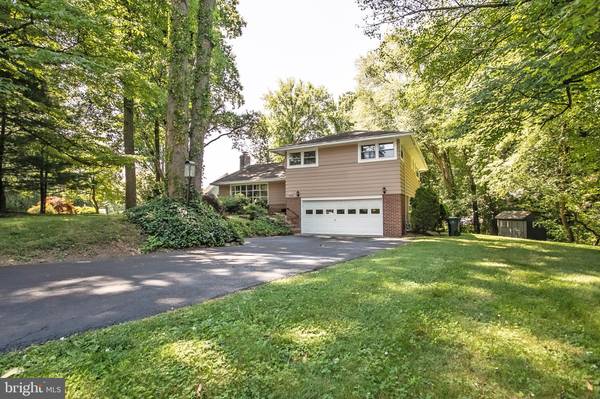 922 BEVERLY RD, Jenkintown, PA 19046