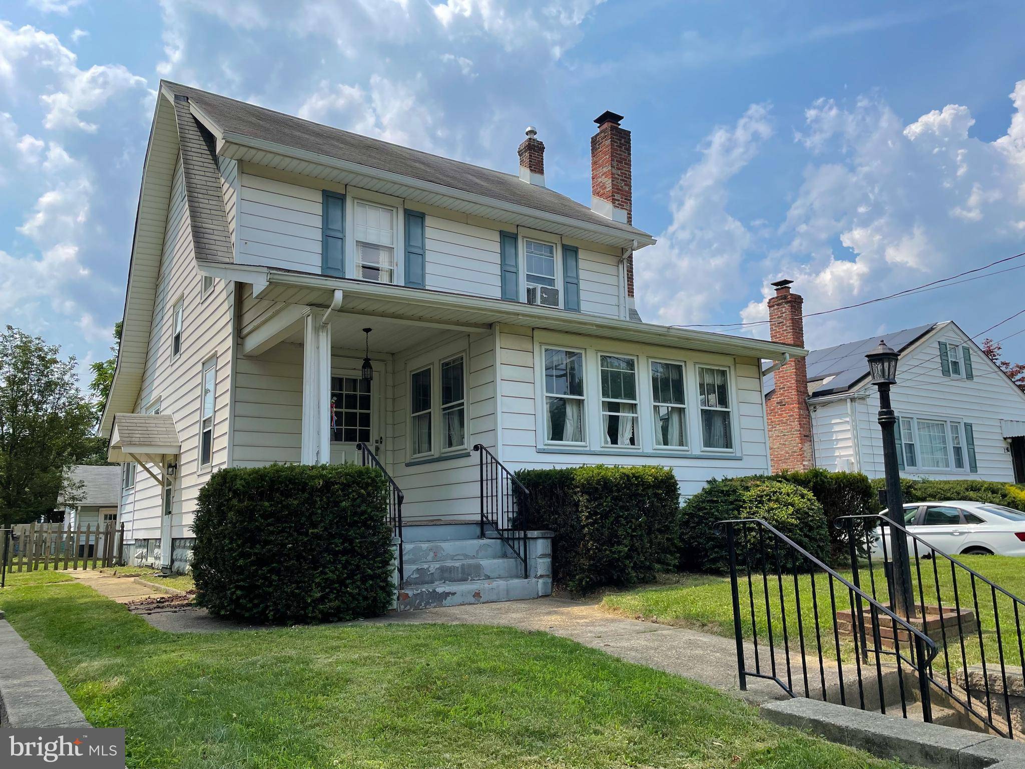 27 MARTER AVE, Burlington, NJ 08016