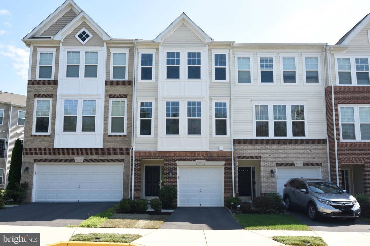 Ashburn, VA 20147,43451 RICKENBACKER SQ