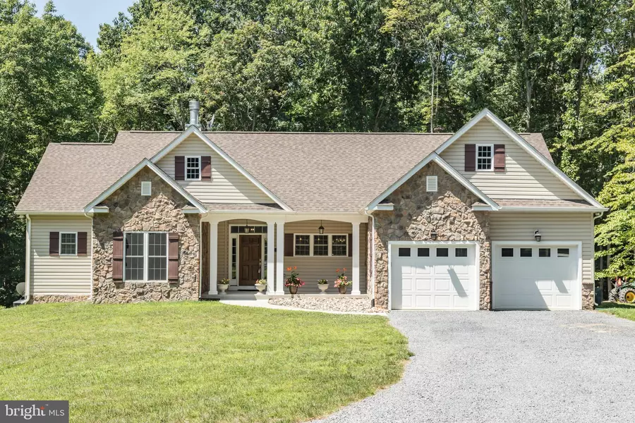 131 CALMES NECK LN, Boyce, VA 22620