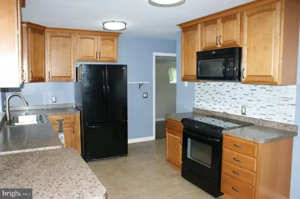 Harrisburg, PA 17112,7920 MANOR DR