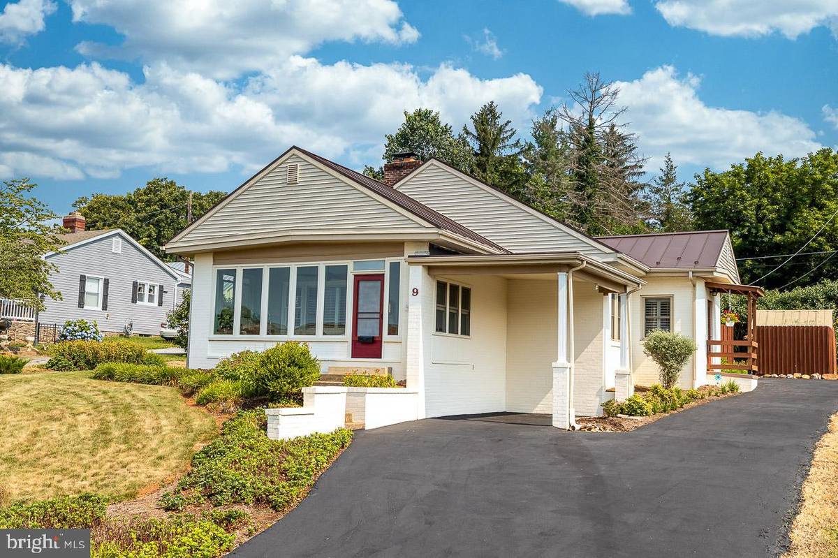 Luray, VA 22835,9 TERRACE LN