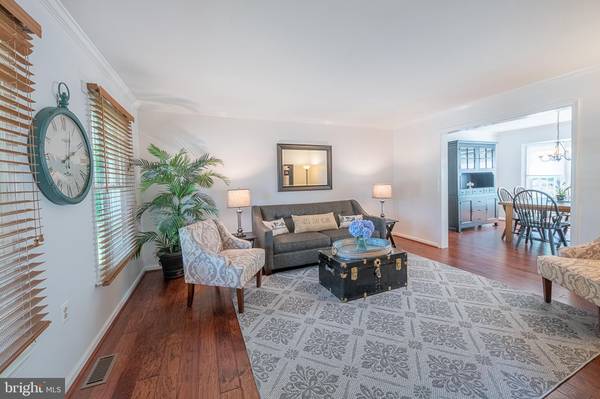 Herndon, VA 20171,3185 KINROSS CIR