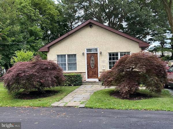 122 HERBERT AVE, Hamilton, NJ 08690