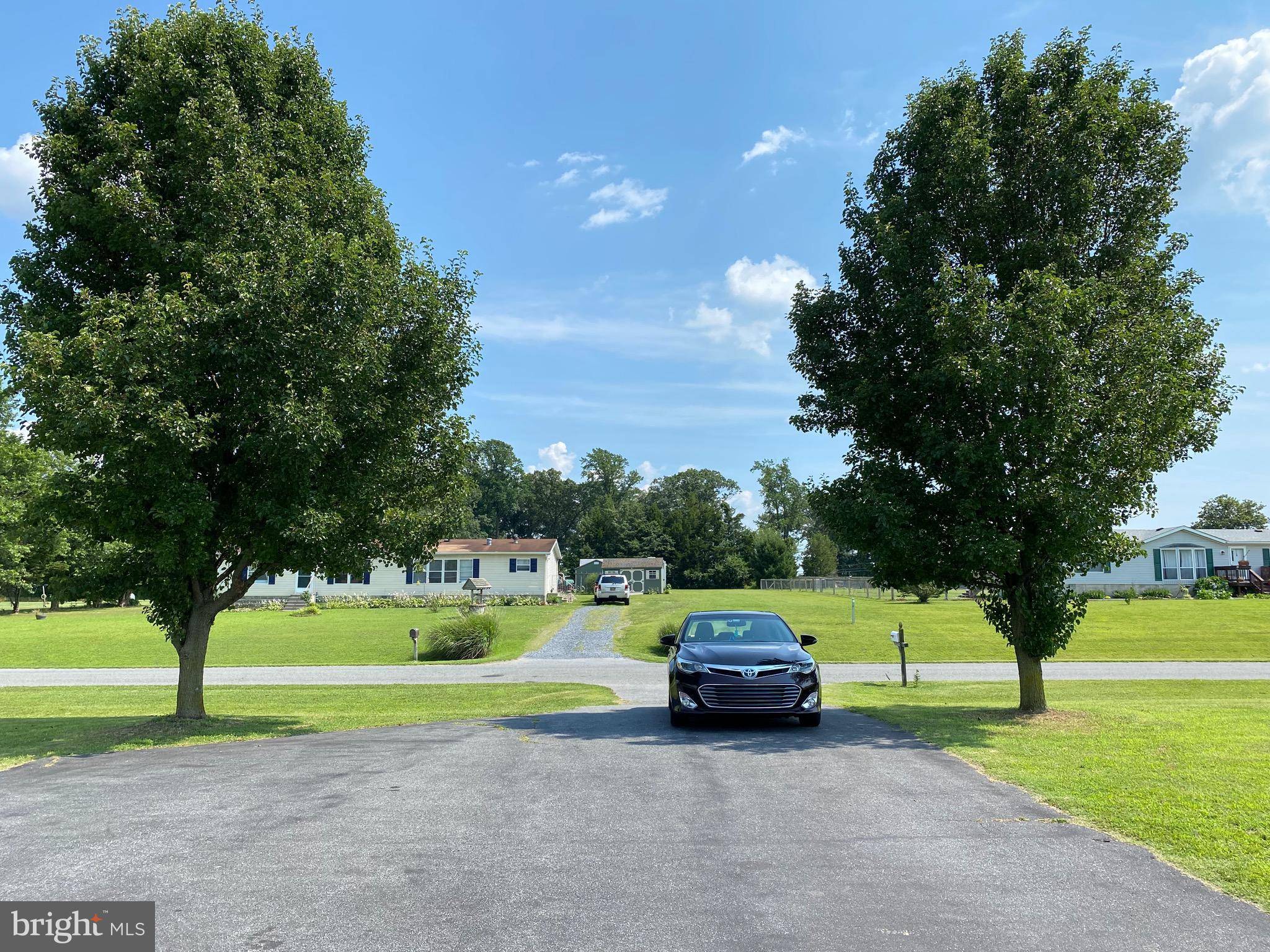 Harrington, DE 19952,211 FERNWOOD DR