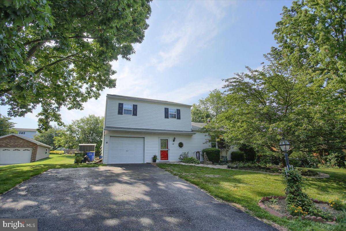 12 AUTUMN DR, Dillsburg, PA 17019