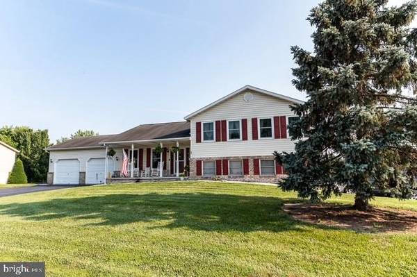 38 BLUE SPRUCE DR, Hanover, PA 17331