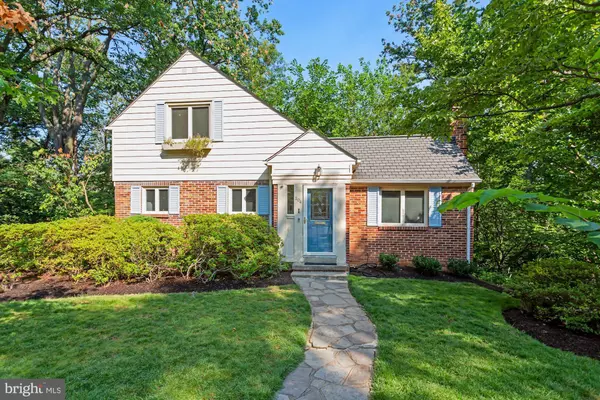 304 LEE CIR, Alexandria, VA 22305