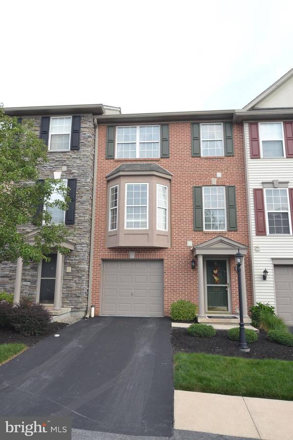 345 HARVEST FIELD LN #6N, York, PA 17403