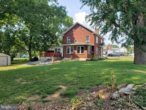 205 HARRISBURG PIKE, Dillsburg, PA 17019