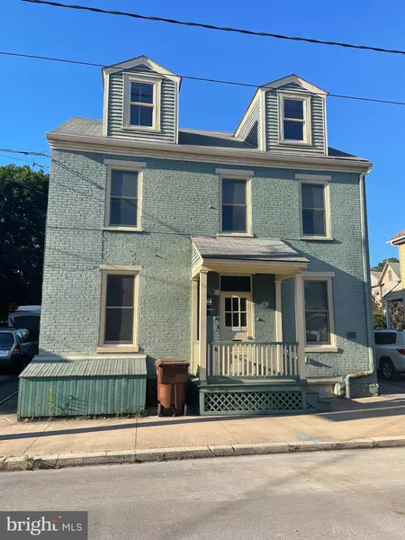 321 WASHINGTON ST, Huntingdon, PA 16652