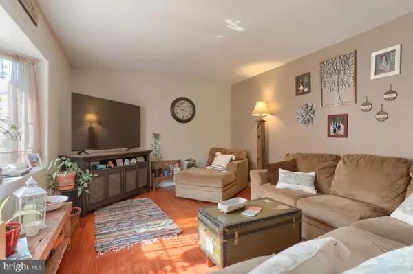 Reading, PA 19607,406 CALYN DR