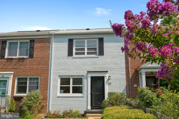 30 MOUNT VERNON AVE, Alexandria, VA 22301