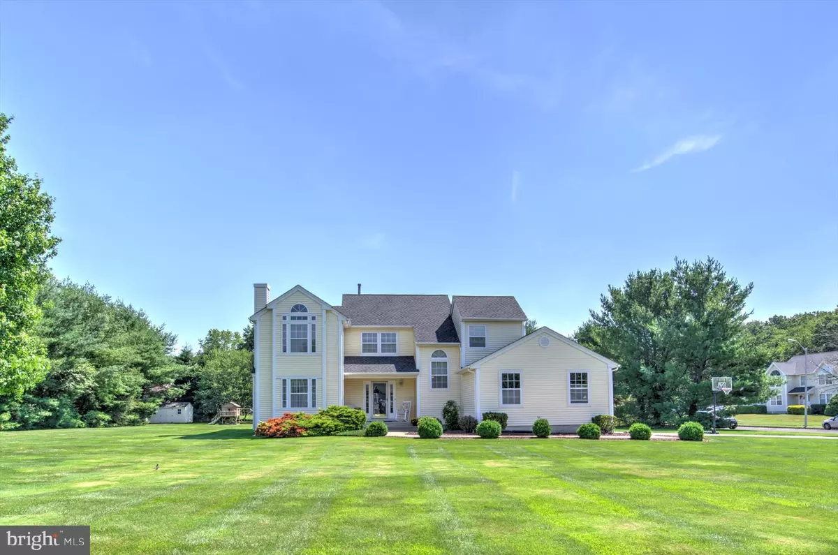 New Egypt, NJ 08533,7 HAMPSHIRE CT