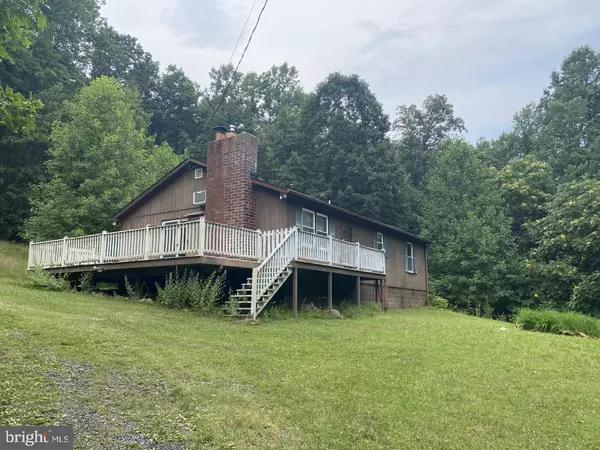 Bloomery, WV 26817,246 FALCONWOOD RD