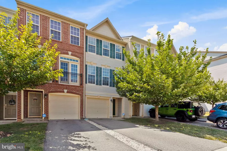 15595 JOHN DISKIN CIR, Woodbridge, VA 22191