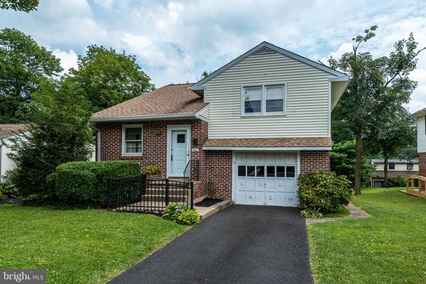 466 LINDEN AVE, Doylestown, PA 18901