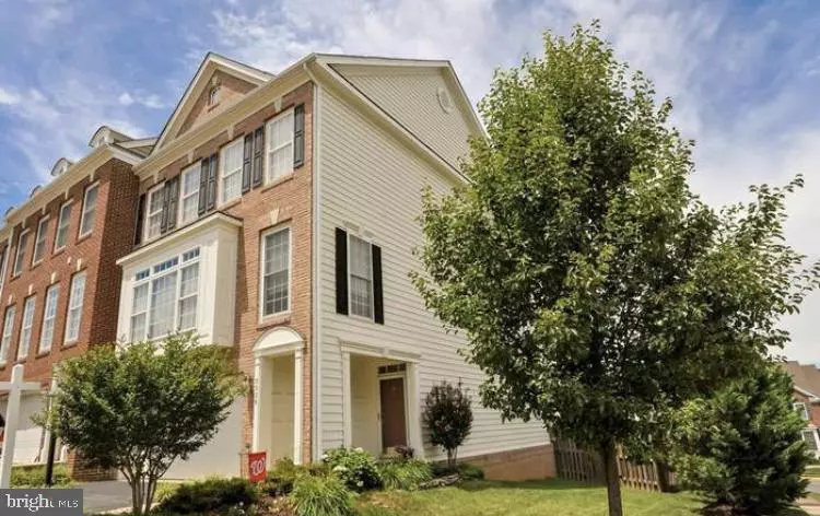 3336 WILTON CREST CT, Alexandria, VA 22310