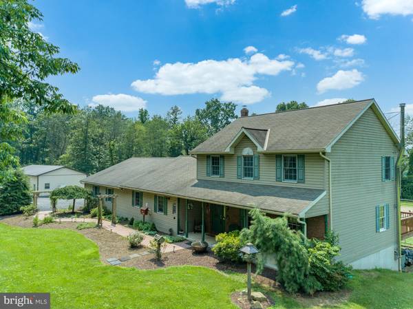 271 FORGEDALE RD, Fleetwood, PA 19522