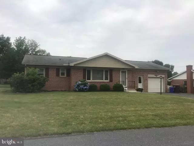 1270 SECOND AVE, Chambersburg, PA 17202