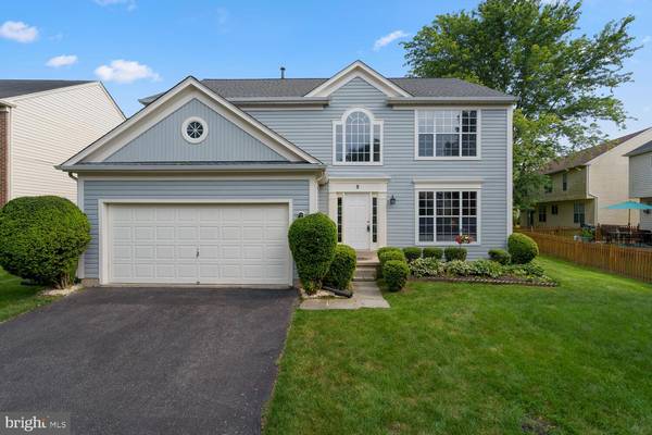 8 SNOWBERRY CT, Olney, MD 20832