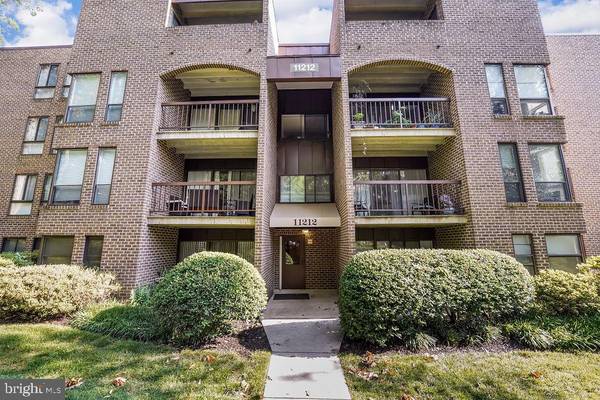 11212 CHESTNUT GROVE SQ #7, Reston, VA 20190