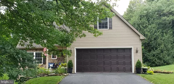 5022 TURTLE LN, Mechanicsburg, PA 17050