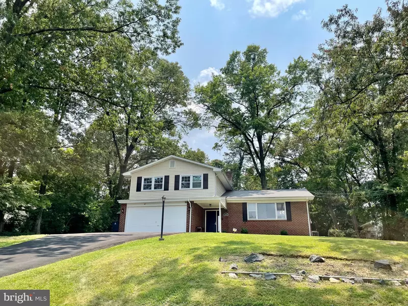 8801 BRIARCROFT LN, Laurel, MD 20708