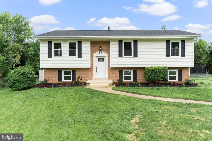 4106 SUNBURST CT, Alexandria, VA 22303