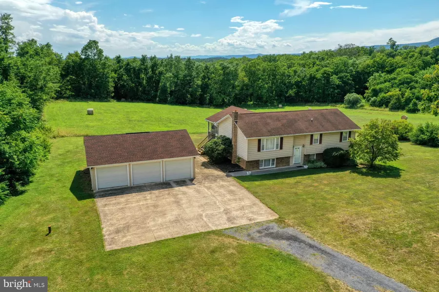 2483 SAUMSVILLE RD, Maurertown, VA 22644