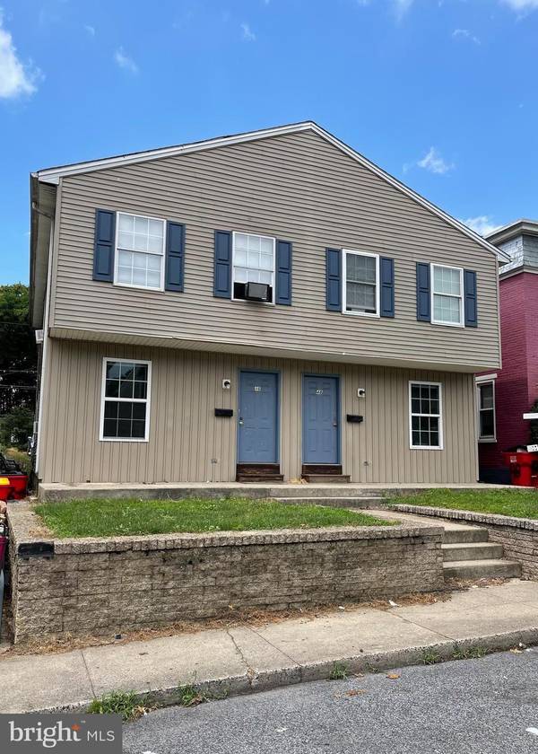 48 RICHARD AVE, Shippensburg, PA 17257