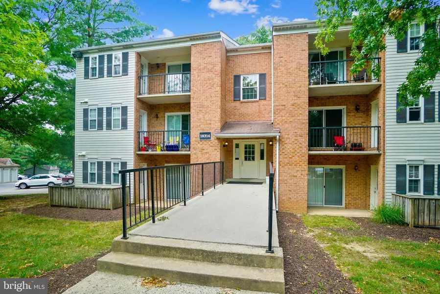 18316 STREAMSIDE DR #104, Gaithersburg, MD 20879