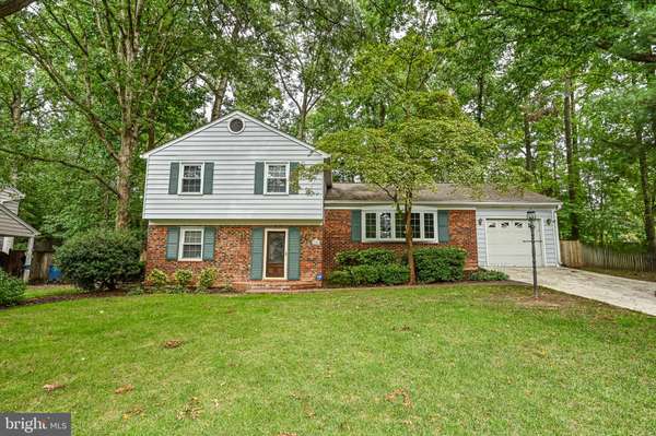 6209 FERNLEIGH BLVD, Springfield, VA 22152