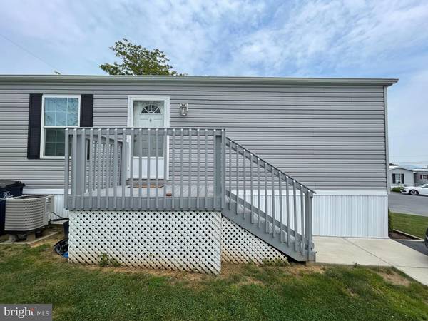 48 MOLLIE DR, Ephrata, PA 17522