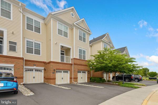 43031 FOXTRAIL WOODS TER #107, Ashburn, VA 20148