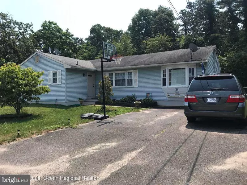 1008 2ND AVE, Toms River, NJ 08757