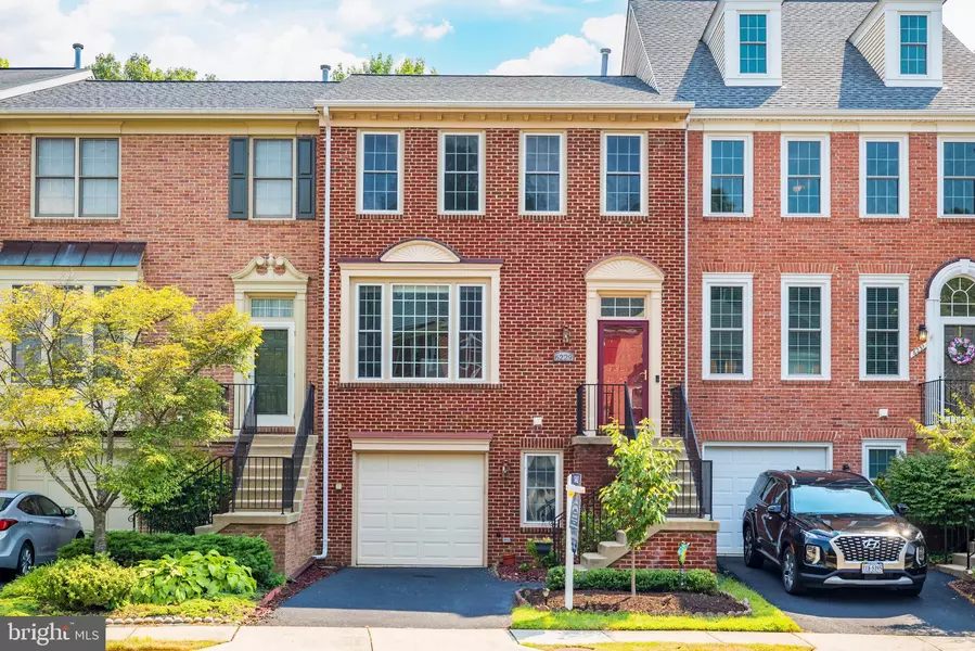 6229 WINDHAM HILL RUN, Alexandria, VA 22315