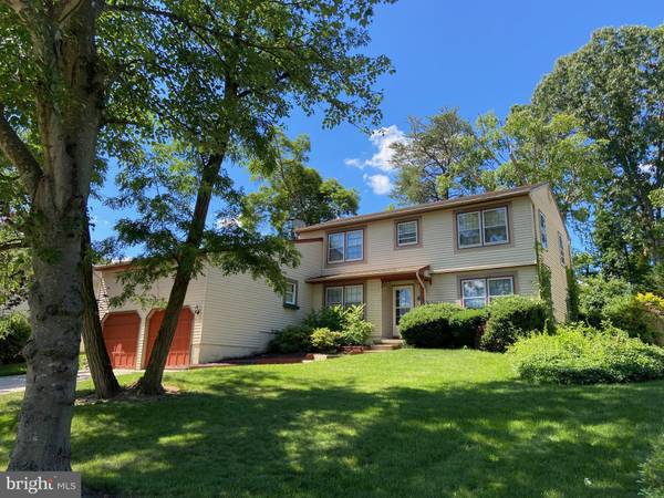 602 WOODTHRUSH CT, Mount Laurel, NJ 08054