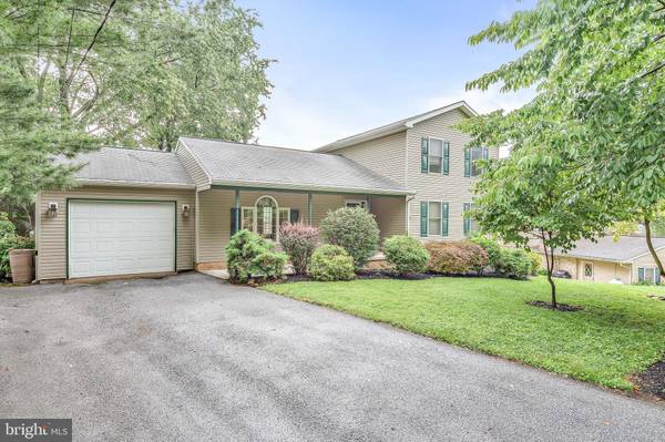 649 MEADOW DR, Camp Hill, PA 17011